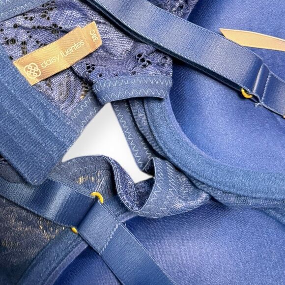 DAISY FUENTES Women’s Blue Lace Underwire Longline Bra Size 38C - Picture 3 of 4